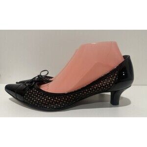 Stuart Weitzman women size 9.5 M black leather bow kitten heel shoes